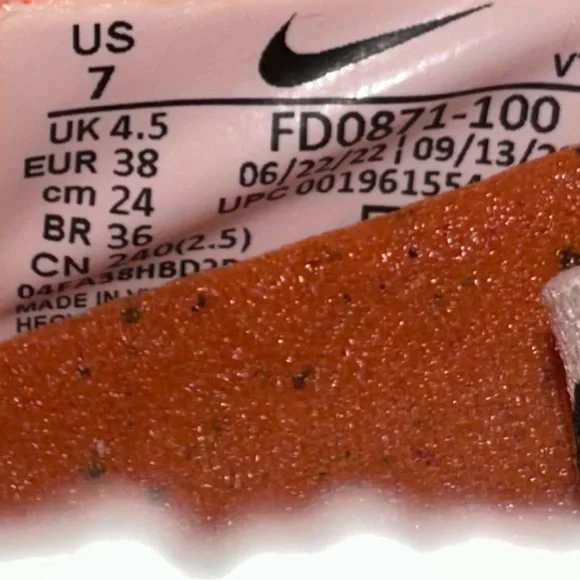 NWOT Women’s nike vapor max 2021 size 7 - Picture 6 of 6